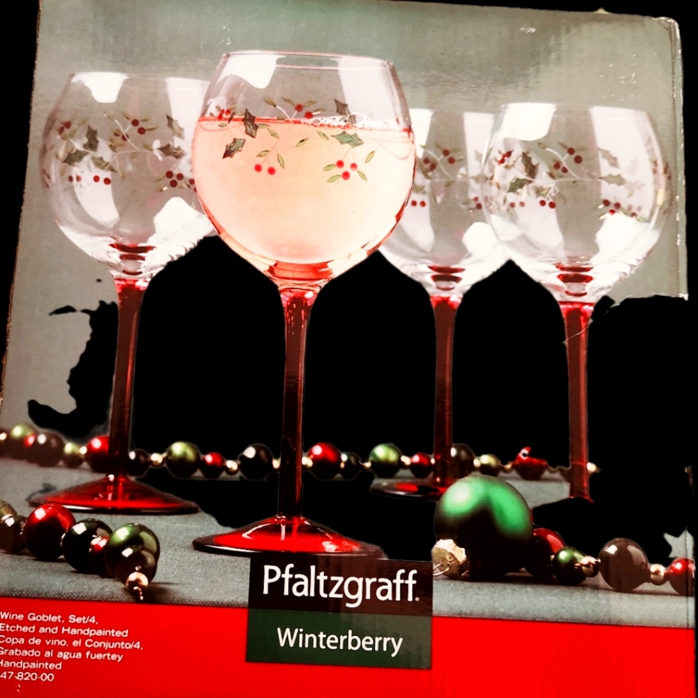 PFALTZGRAFF Winterberry Wine Goblets